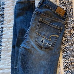 American Eagle Super Stretch Skinny Jeans Ripped